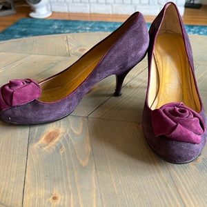 Kate Spade New York Bloom Suede Pump Shoe Flower